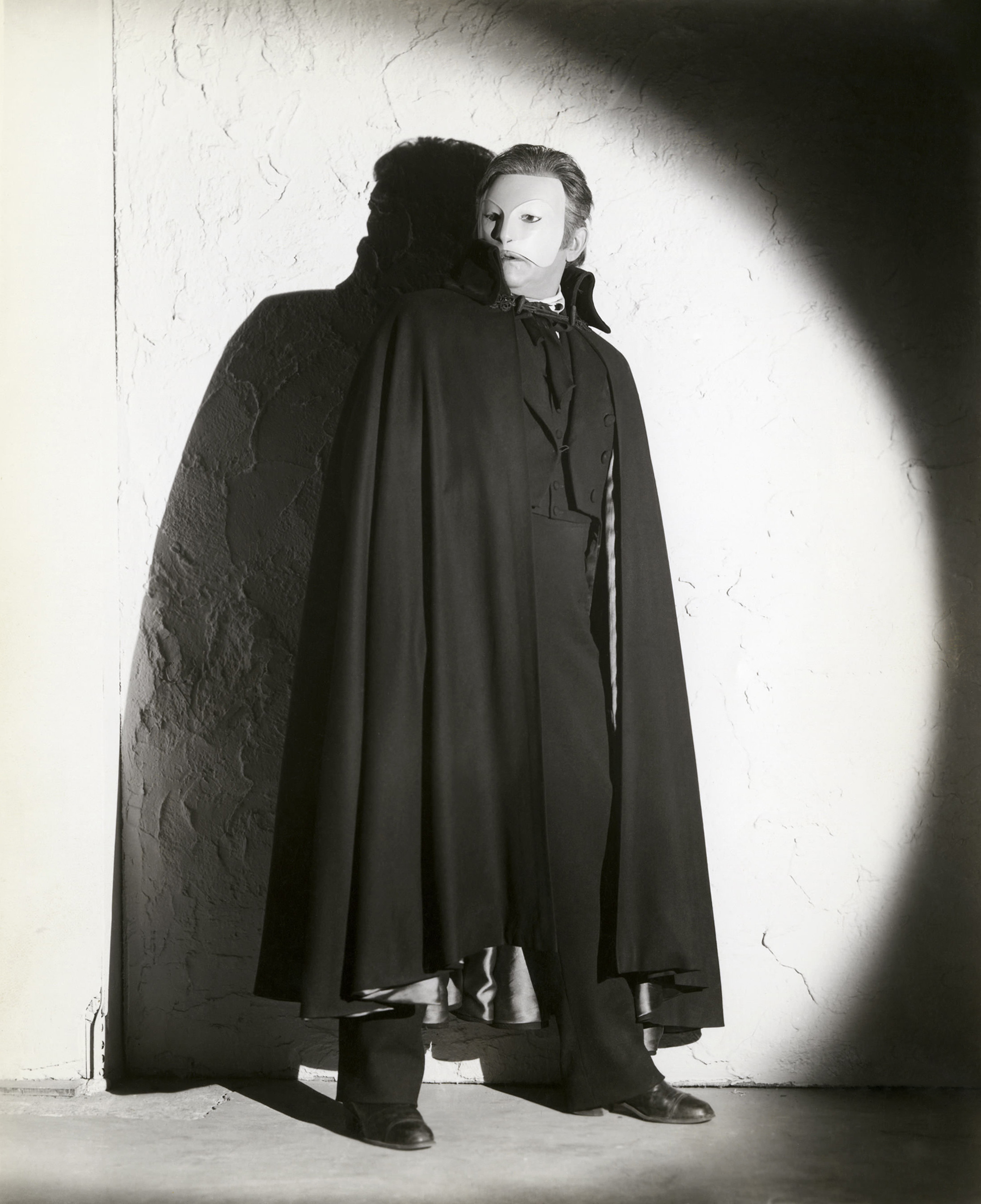 How Tall Was Claude Rains - 7mgf0mj