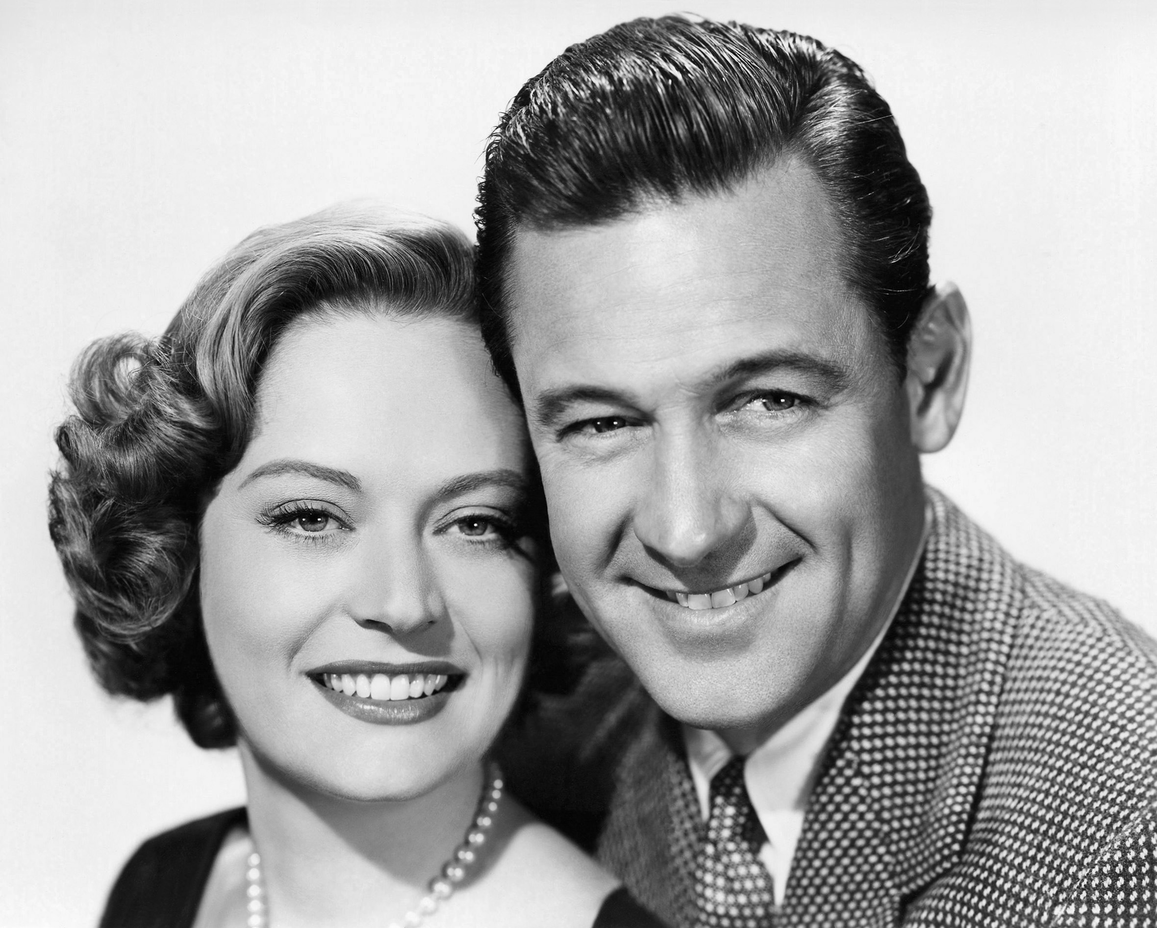 Alexis Smith Cause Of Death: A Family'S Heartbreak - y4dwr1f