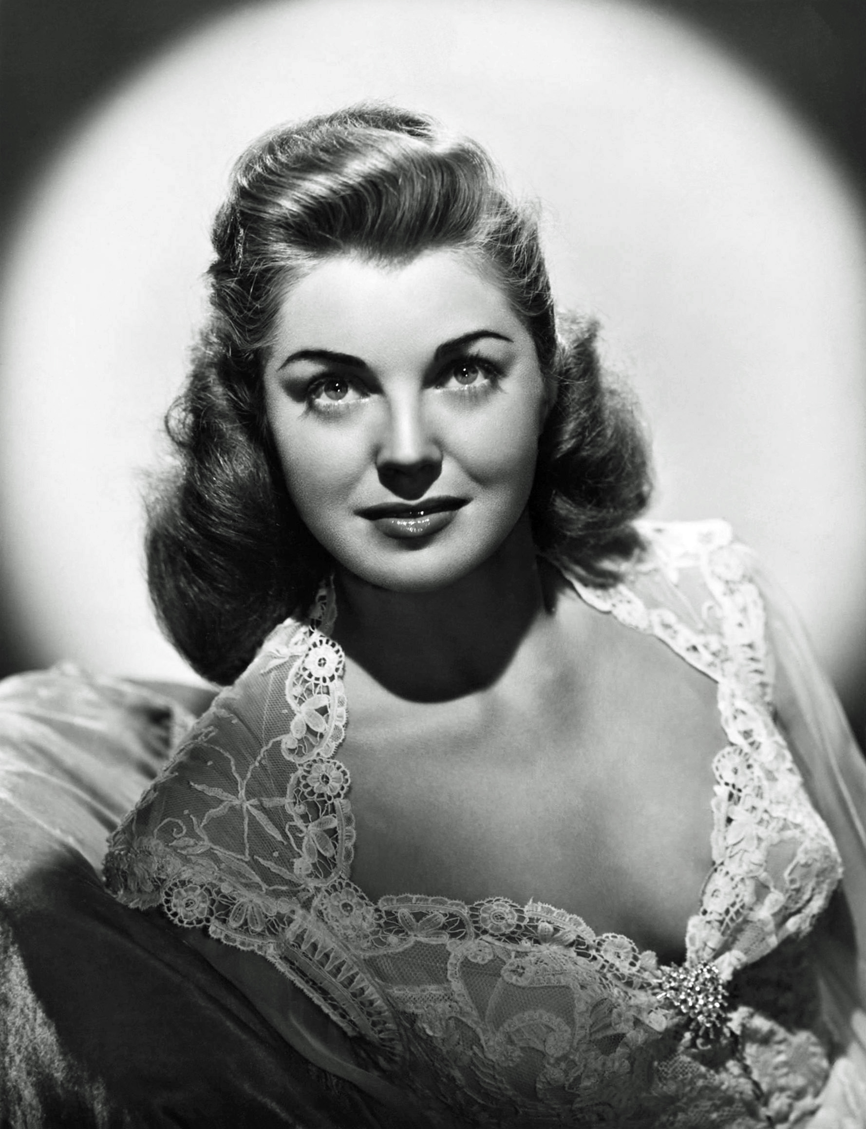 R.I.P. : Swimmer turned movie star, Esther Williams, dead at 91 Annex%20-%20Williams,%20Esther_04