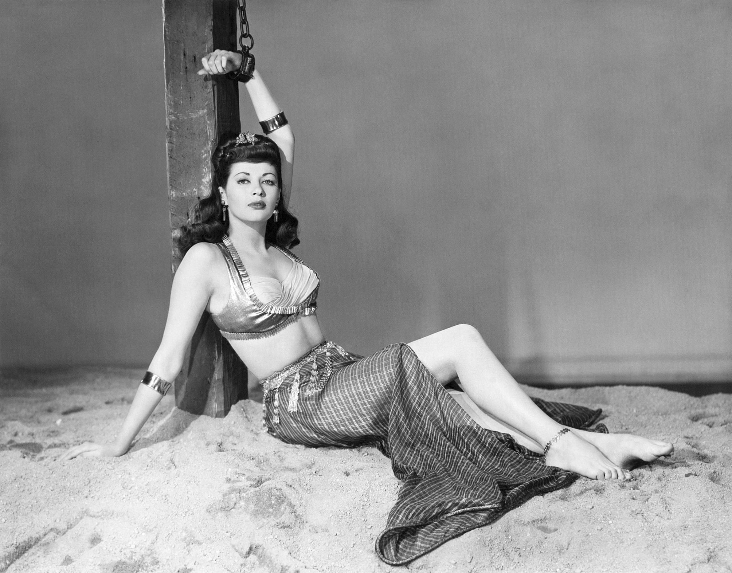 Yvonne De Carlo Net Worth.