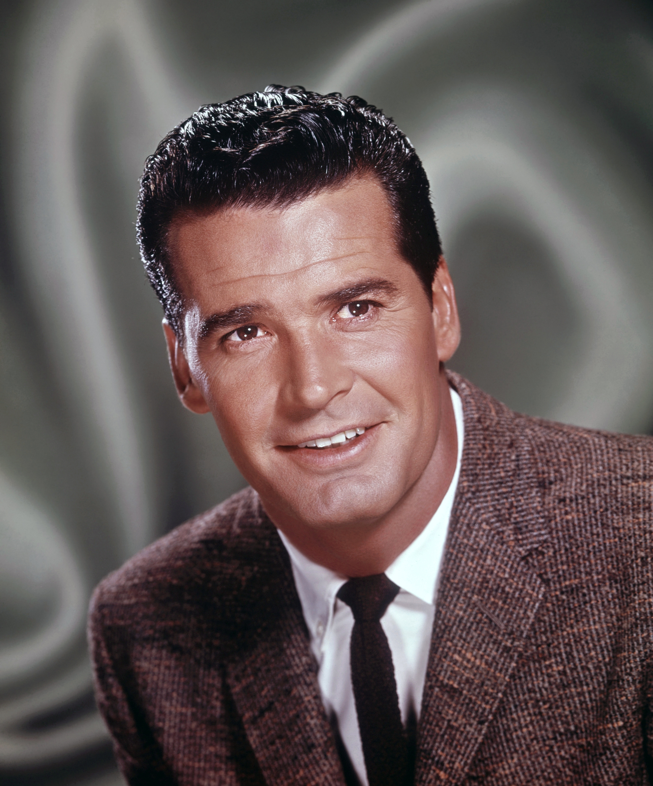 Известный актер 6 букв. James Garner actor. Гарнер 1965.