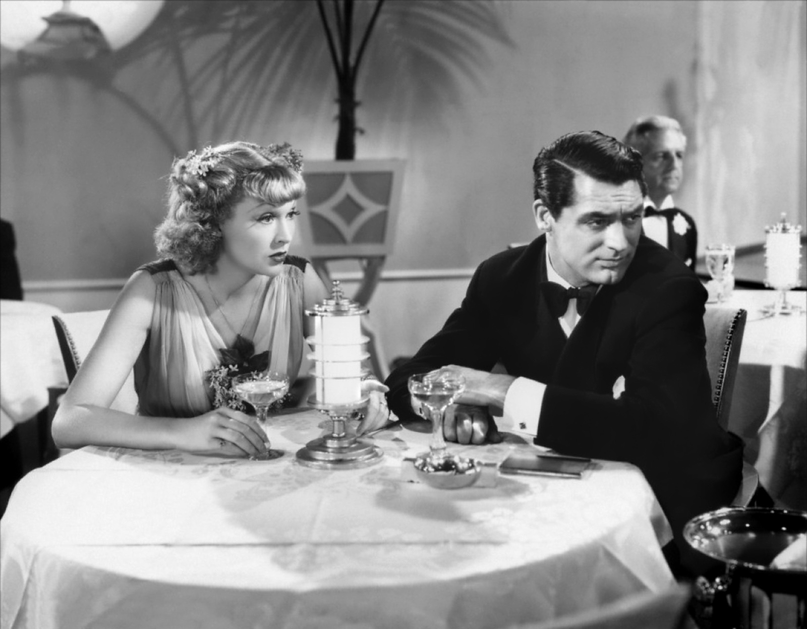  The Awful Truth : Irene Dunne, Cary Grant, Ralph Bellamy,  Alexander D'Arcy, Cecil Cunningham, Molly Lamont, Esther Dale, Joyce  Compton, Robert Allen, Robert Warwick, Mary Forbes, Claud Allister, Joseph  Walker, Leo