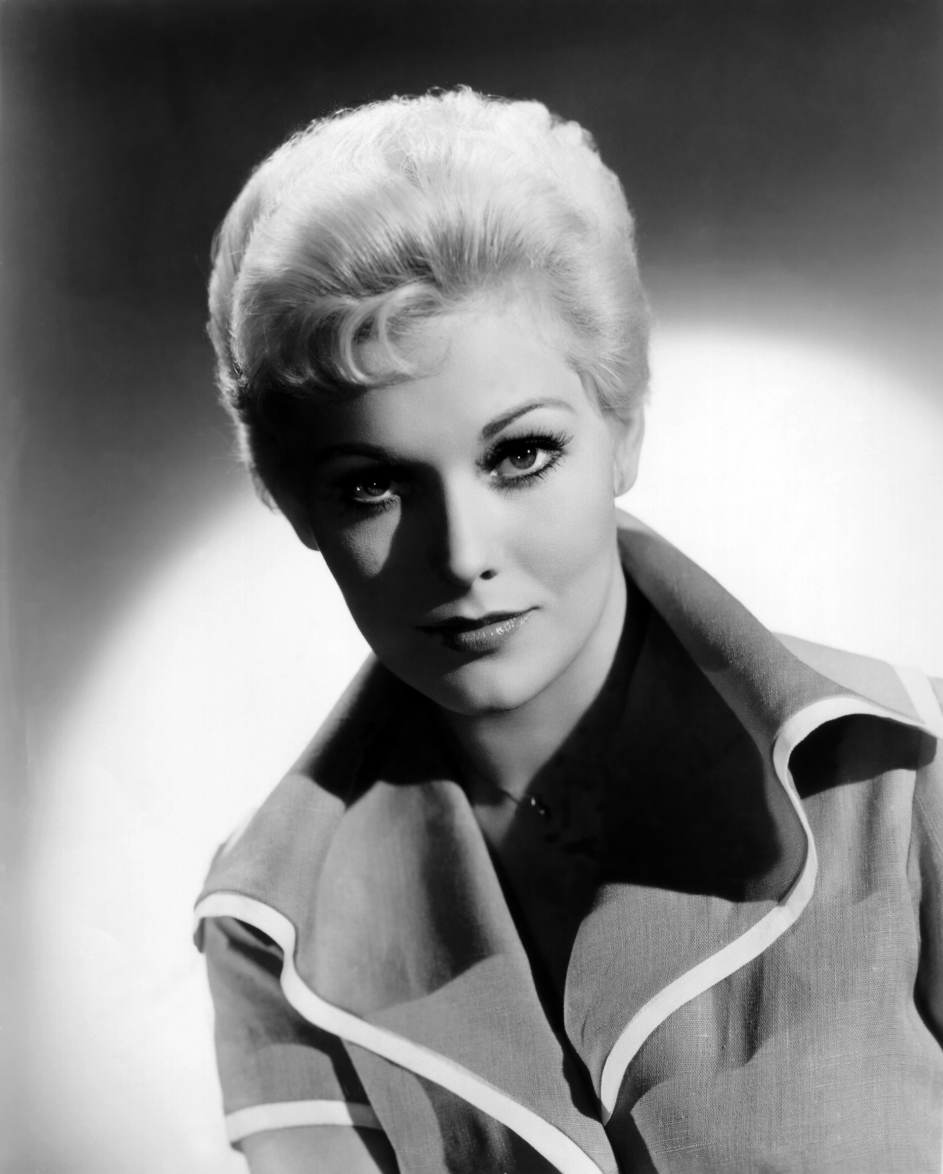 Kim Novak-Annex